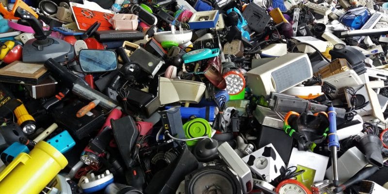 Sell Electronics and E-Waste Online in Bangalore 3 E-Waste Online in Bangalore | Waste Material | Scrap Laptops