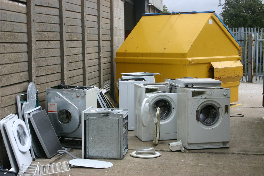 Recycle Washing Machine Bangalore: 3 Easy Steps 11 Bulk commercial laundry scrap collection and old washing machine recycling services for corporate facilities in Bangalore.
